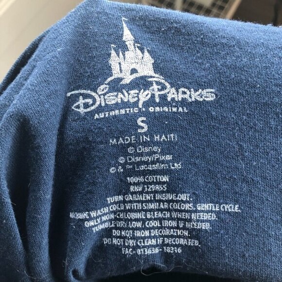 MEN’S‎ Disney Parks Walt Disney  World Mickey Compass T-Shirt Size Small - Picture 3 of 4